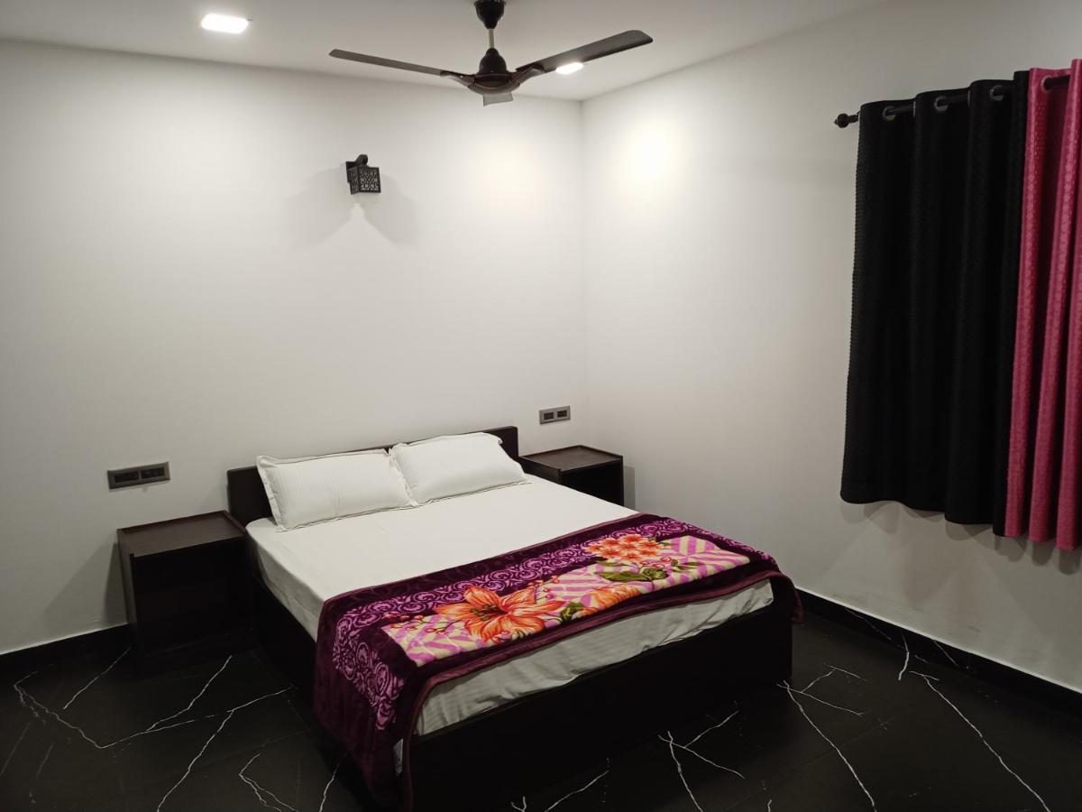 La Casa De Alexa Homestay Idukki Buitenkant foto